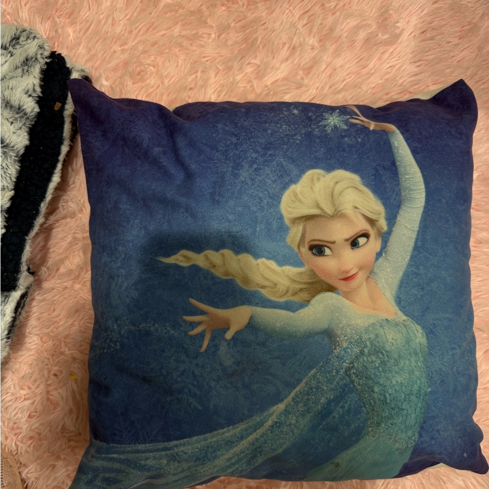 Frozen Character Throw Pillows